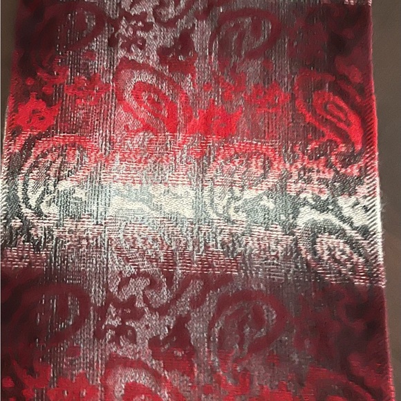 Steve Madden floral Women scarf 🧣 new with tags - Picture 1 of 2